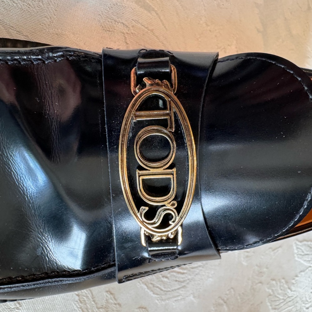 Tod's Shiny Black Leather Slip-On Loafers - Picture 5 of 8